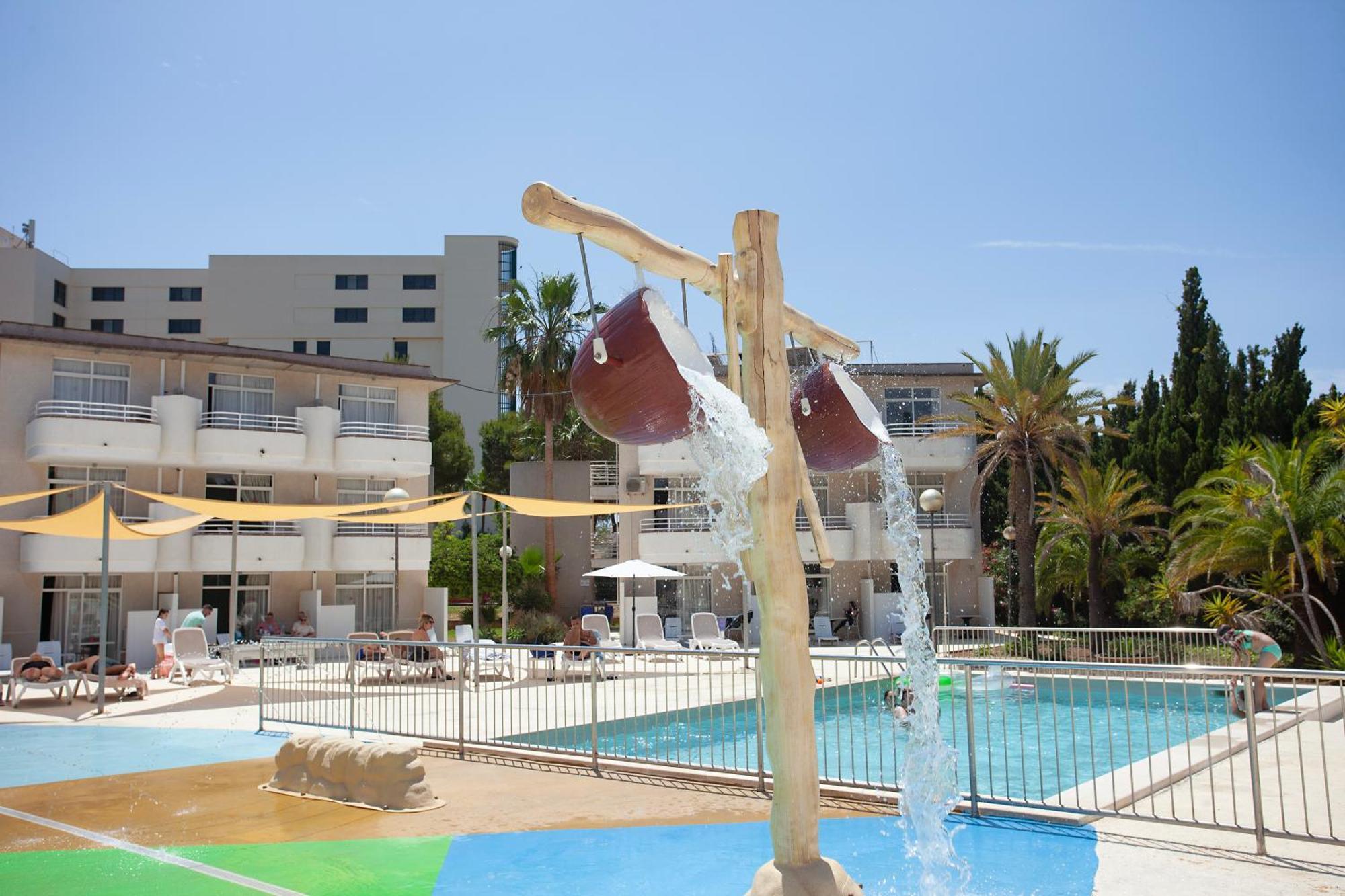 Bj Apartamentos Club Sa Coma Exterior photo